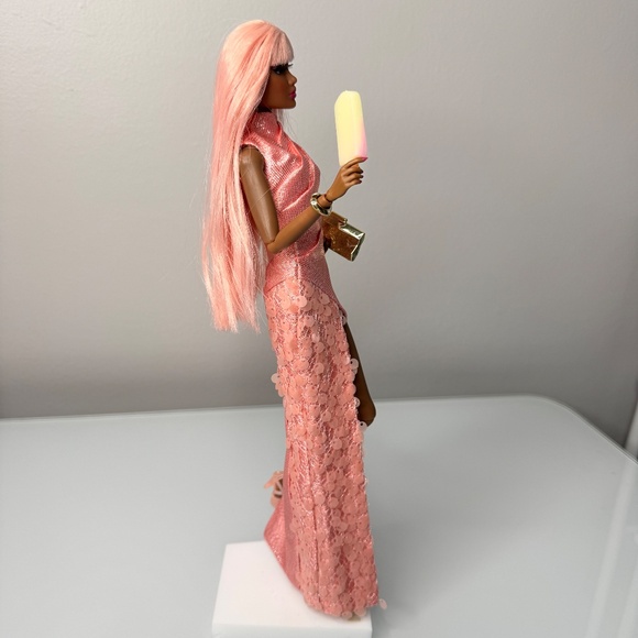 IT Tulabelle True Three Hearts Hollis Nude Fashion Doll Pastel Hair Dress - Picture 5 of 8